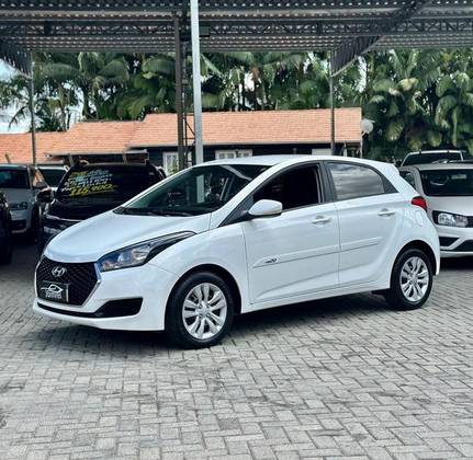 HYUNDAI HB20 1.0 COMFORT 12V FLEX 4P MANUAL HYUNDAI HB20 1.0 COMFORT 12V FLEX 4P MANUAL